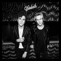Canción 'Rock It' del disco 'Ofenbach EP' interpretada por Ofenbach Canción 'Rock It' del disco 'Ofenbach EP' interpretada por Ofenbach