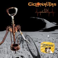 DEMASIADO ESTUCHE, letra y canción de Ciclonautas. Disco: Qué Tal? DEMASIADO ESTUCHE letra CICLONAUTAS
