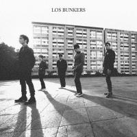 'Al final de este viaje en la vida' de Los Bunkers. Disco: Música libre Al final de este viaje en la vida - Los Bunkers