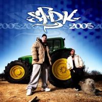 Canción 'Bailes de salón' del disco '2005' interpretada por SFDK Canción 'Bailes de salón' del disco '2005' interpretada por SFDK