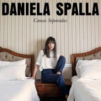'Canción Decente' de Daniela Spalla. Disco: Camas Separadas Canción Decente - Daniela Spalla