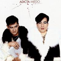 Canción 'Común' del disco 'Miedo' interpretada por Adicta Canción 'Común' del disco 'Miedo' interpretada por Adicta