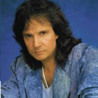 Canción 'Volver' del disco 'Roberto Carlos 1988' interpretada por Carlos Gardel Canción 'Volver' del disco 'Roberto Carlos 1988' interpretada por Carlos Gardel