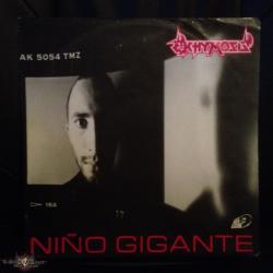 El llanto olvidado del álbum 'Niño Gigante'