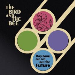 What's In The Middle del álbum 'Ray Guns Are Not Just the Future'