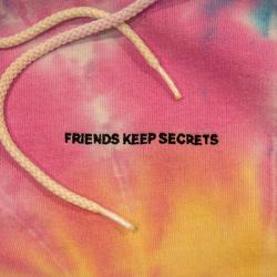 Break My Heart del álbum 'FRIENDS KEEP SECRETS'