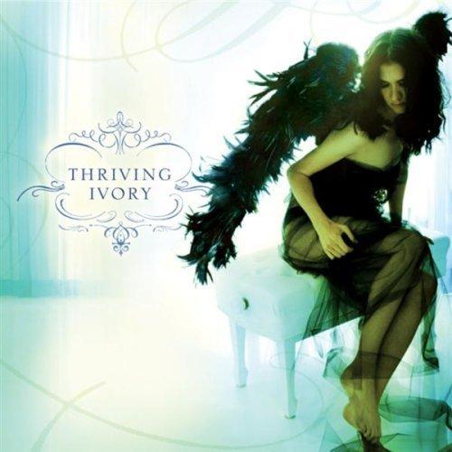 Letra de Twilight en español Thriving Ivory