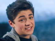 Canción 'I Cried' interpretada por Asher Angel Canción 'I Cried' interpretada por Asher Angel