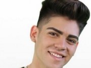 Canción 'Como Lo Mueve' interpretada por Gino Mella Canción 'Como Lo Mueve' interpretada por Gino Mella