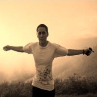 Canción 'De la vida como pelicula y su tragedia, comedia y ficcion' interpretada por Canserbero Canción 'De la vida como pelicula y su tragedia, comedia y ficcion' interpretada por Canserbero