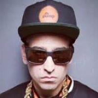 Canción 'El Condon Se Me Rompio Con Una Prepago' interpretada por Jamsha Canción 'El Condon Se Me Rompio Con Una Prepago' interpretada por Jamsha