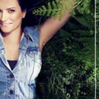 'Similares' de Laura Pausini Similares - Laura Pausini