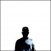 Canción 'Alone' interpretada por G4SHI Canción 'Alone' interpretada por G4SHI