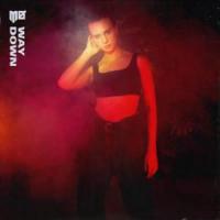 Canción 'Way Down' interpretada por MØ Canción 'Way Down' interpretada por MØ