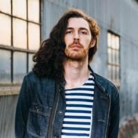 Canción 'No Plan' interpretada por Hozier Canción 'No Plan' interpretada por Hozier