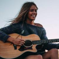 Canción 'Versión de cobarde' interpretada por Sofía Ellar Canción 'Versión de cobarde' interpretada por Sofía Ellar