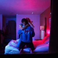Canción 'Bleed you still' interpretada por Greyson Chance Canción 'Bleed you still' interpretada por Greyson Chance