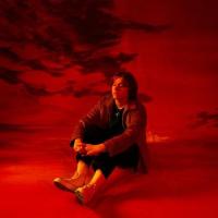 Canción 'Hold Me While You Wait' interpretada por Lewis Capaldi Canción 'Hold Me While You Wait' interpretada por Lewis Capaldi