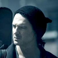 'Mi novia se me esta poniendo vieja' de Ricardo Arjona Mi novia se me esta poniendo vieja - Ricardo Arjona