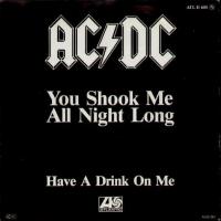 Canción 'You Shook Me All Night Long' interpretada por AC/DC Canción 'You Shook Me All Night Long' interpretada por AC/DC