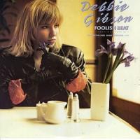 Canción 'Foolish Beat' interpretada por Debbie Gibson Canción 'Foolish Beat' interpretada por Debbie Gibson