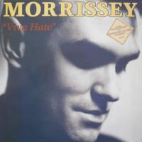 Canción 'Alsatian Cousin' interpretada por Morrissey Canción 'Alsatian Cousin' interpretada por Morrissey