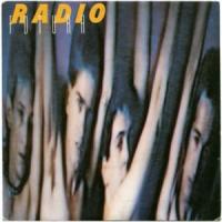 Canción 'Escuela de calor' interpretada por Radio Futura Canción 'Escuela de calor' interpretada por Radio Futura