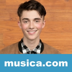 Waiting outside the lines de Greyson Chance