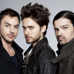 Closer To The Edge En Espanol 30 Seconds To Mars Musica Com