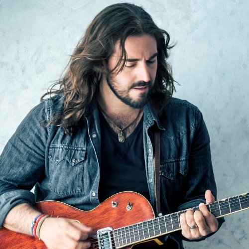 Canción 'Tal vez te acuerdes de mí' interpretada por Andrés Suarez Canción 'Tal vez te acuerdes de mí' interpretada por Andrés Suarez