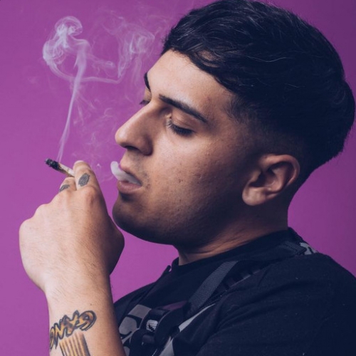 NO ESTÁ INTERESADA, letra y canción de Drago200 NO ESTÁ INTERESADA letra DRAGO200