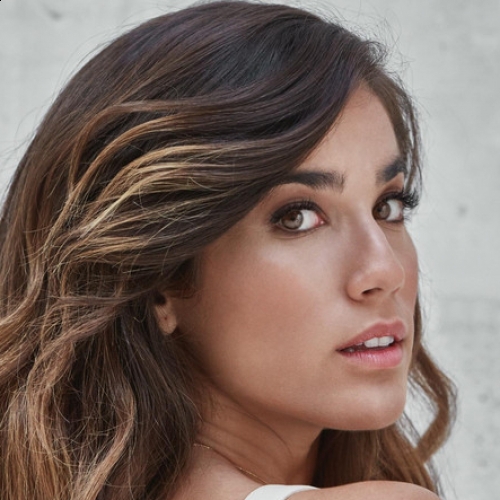 QUÉ QUIERES QUE HAGA, letra y canción de Julia Medina QUÉ QUIERES QUE HAGA letra JULIA MEDINA