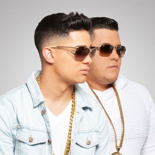 Sammy & Falsetto - No tengo quien me bese Sammy & Falsetto - No tengo quien me bese