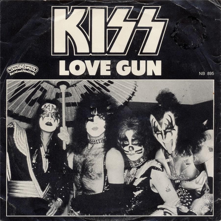 Фото kiss love gun