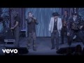 Bobby Pulido - A Donde Van Los Muertos (ft. Kinky)