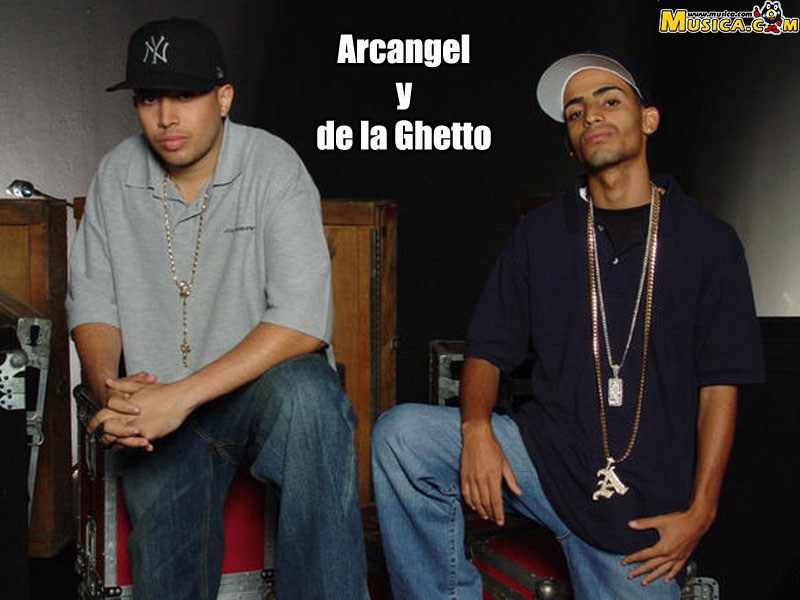 Fondo de pantalla de Arcangel y De La Ghetto