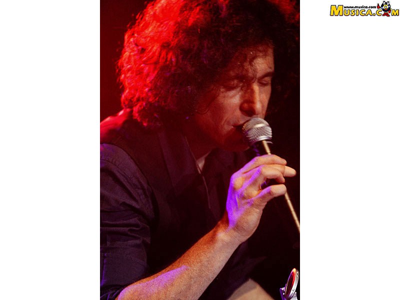 Fondo de pantalla de Andrés Calamaro