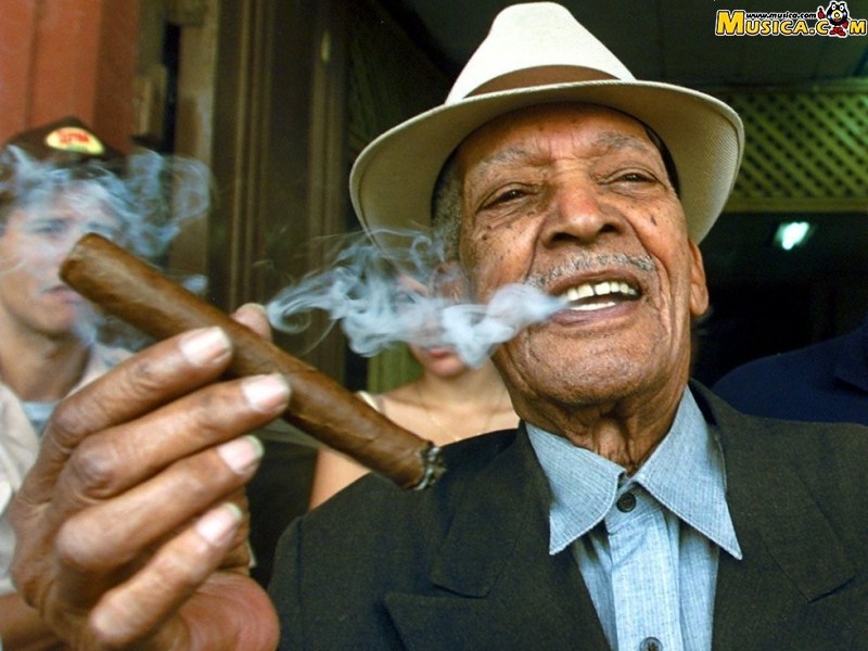 Fondo de pantalla de Compay Segundo