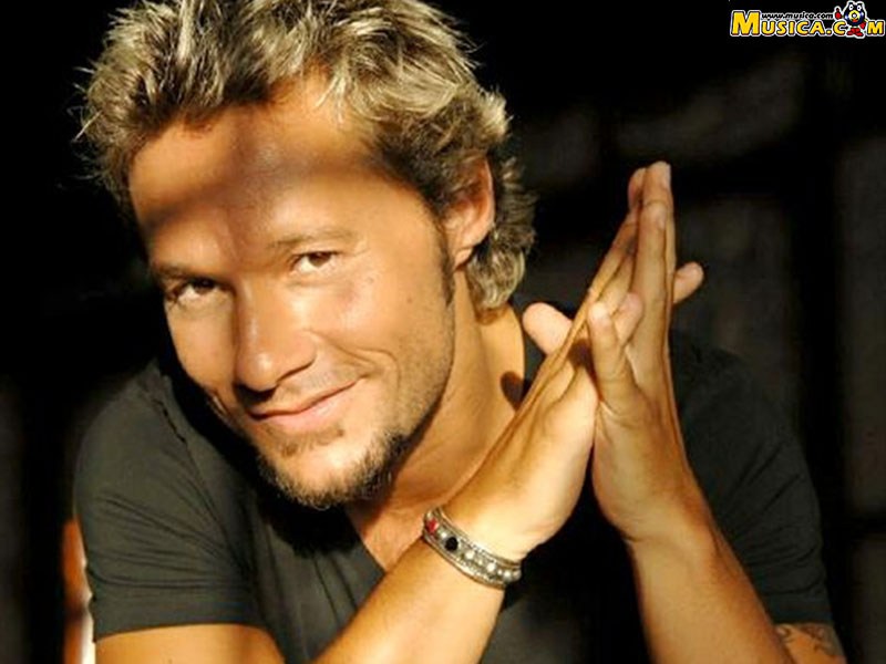 Fondo de pantalla de Diego Torres