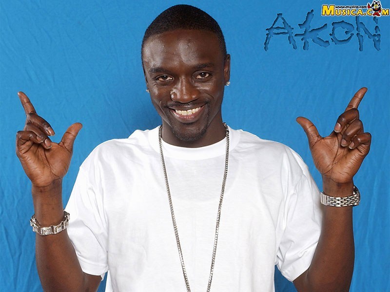 Fondo de pantalla de Akon