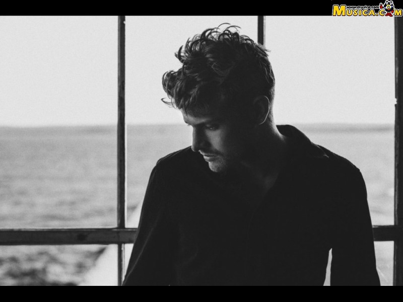 Fondo de pantalla de Sandro Cavazza