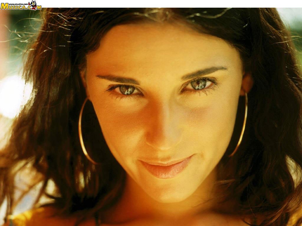 Fondo de pantalla de Nelly Furtado