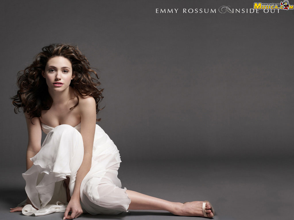 Fondo de pantalla de Emmy Rossum