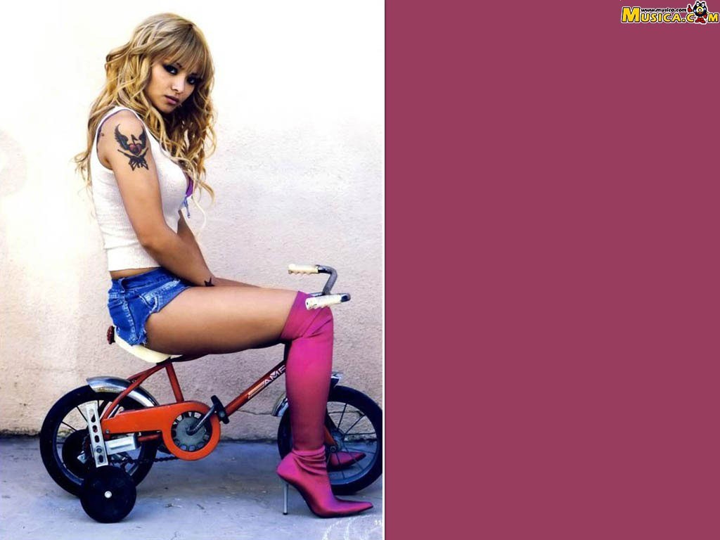 Fondo de pantalla de Tila Tequila