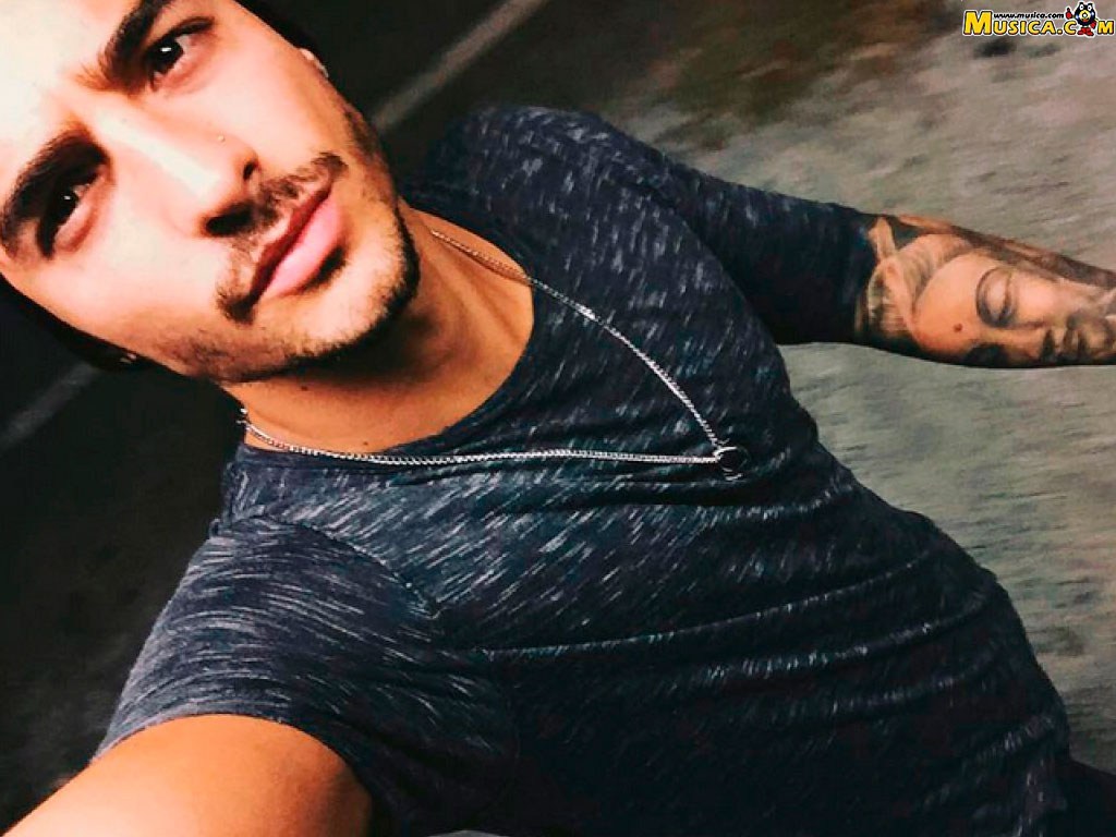 Fondo de pantalla de Maluma