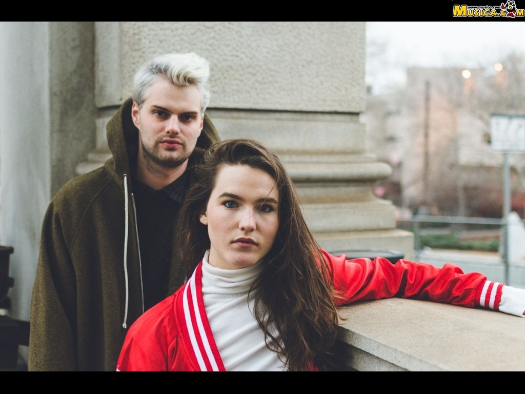 Fondo de pantalla de Sofi Tukker