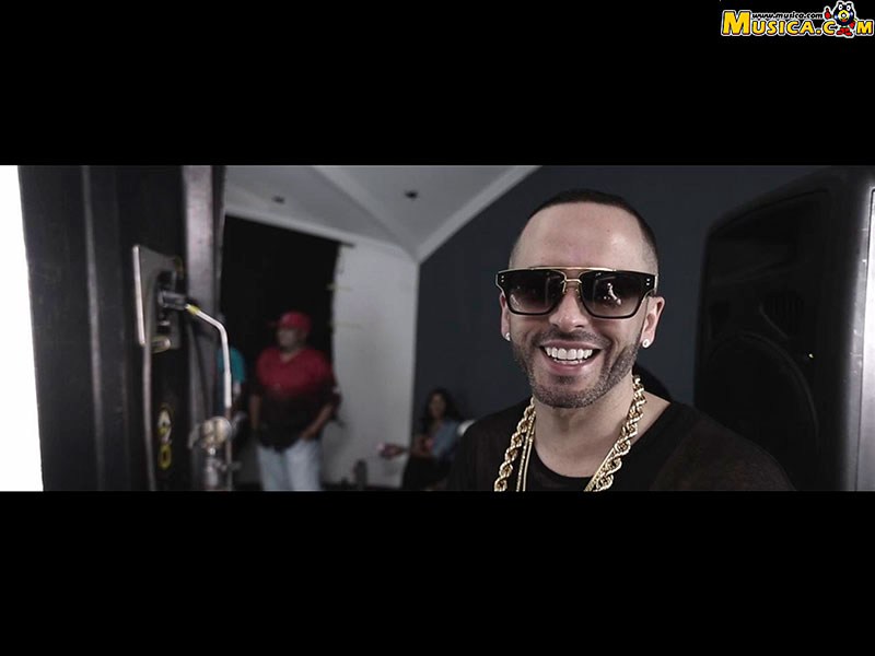 Fondo de pantalla de Yandel