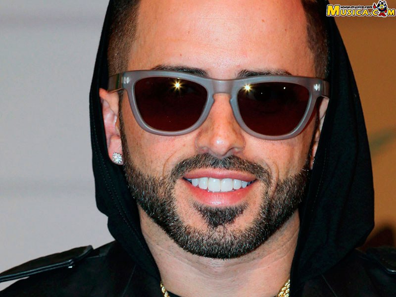 Fondo de pantalla de Yandel