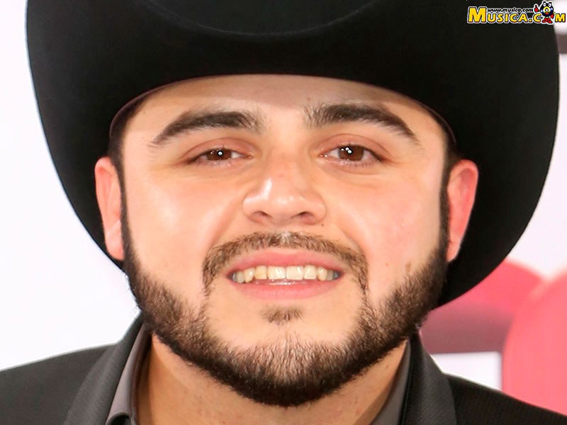 Fondo de pantalla de Gerardo Ortiz