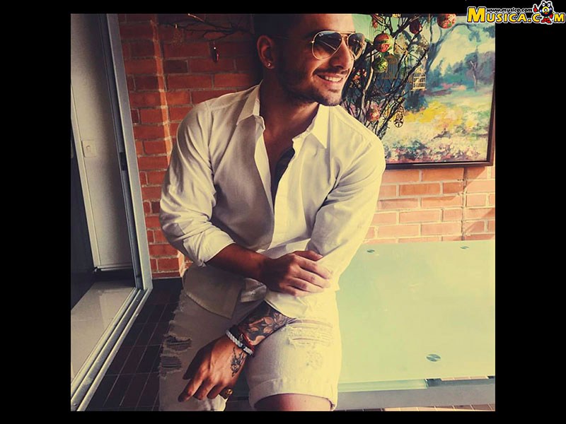 Fondo de pantalla de Maluma